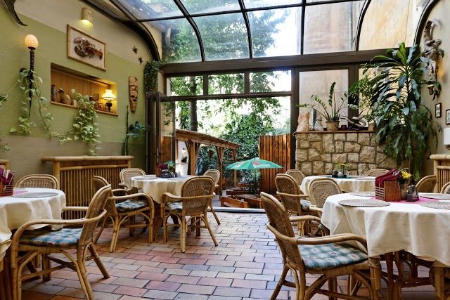 Sklep restaurant